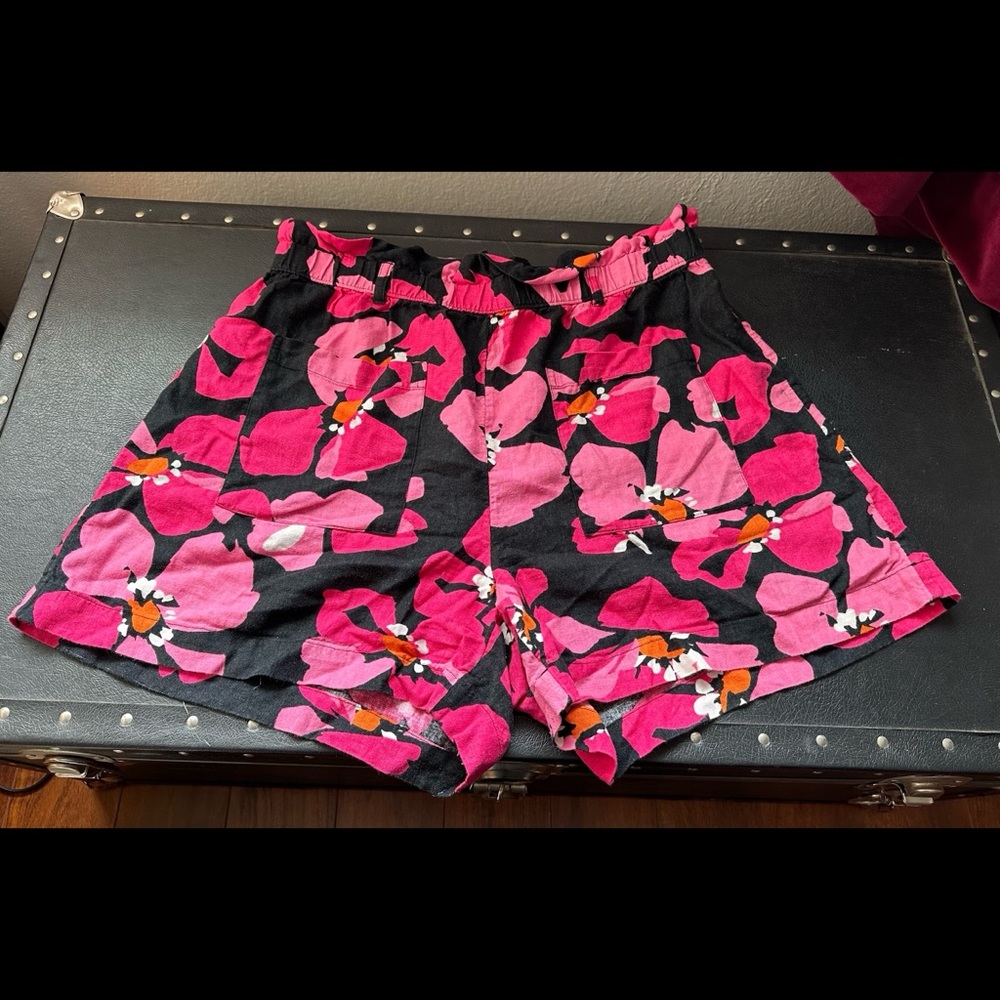 Who What Wear Linen Floral Shorts Size L